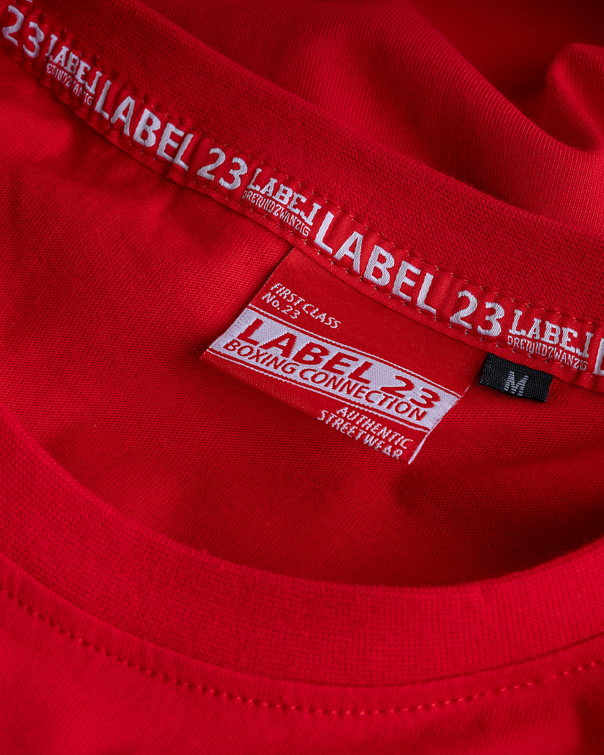 Label 23 T-Shirt German Series Erfurt in Rot – auffälliges Herren-Shirt mit weißem Erfurt-Print, sportlicher Schnitt und hochwertiger Baumwolle, ideal für ausdrucksstarke Streetwear mit regionalem Statement.