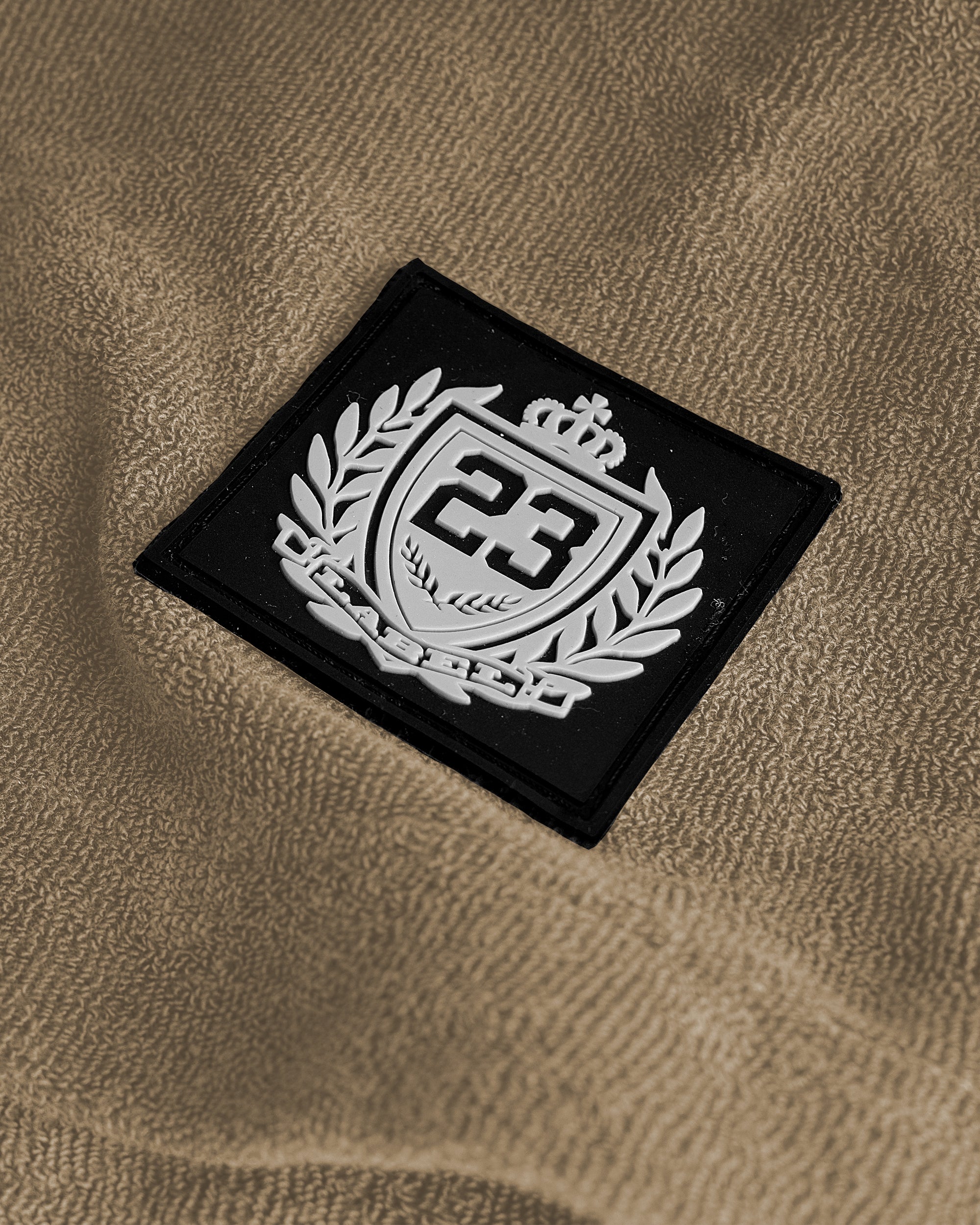 Herren Frottee Shorts ‚BXCO‘ von Label 23 – weiche Shorts in Cream/Coffee mit BXCO-Logo für sportlichen Sommer-Look und entspannte Streetwear