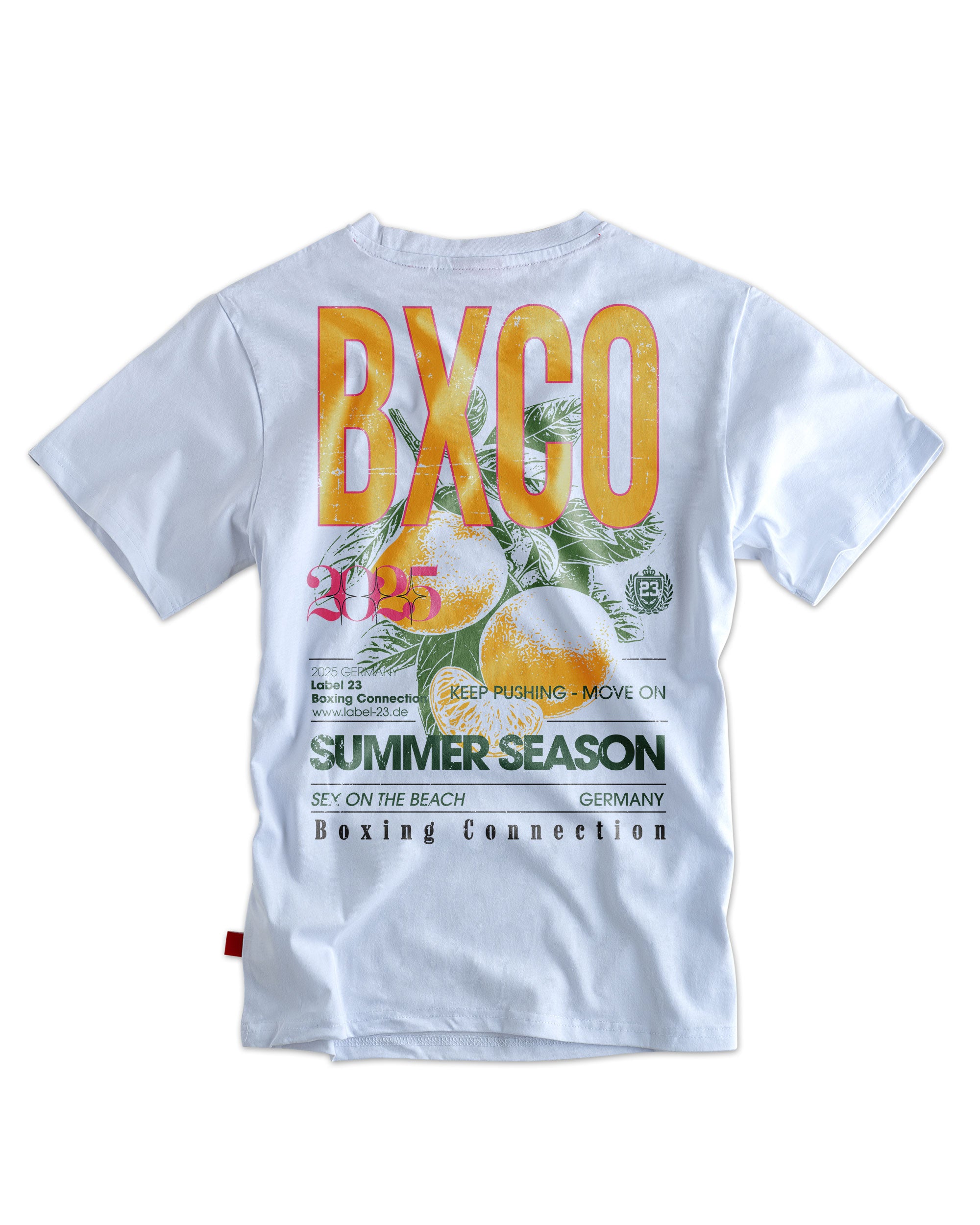 Herren T-Shirt ‚Summer Season BXCO 2025‘ von Label 23 – weißes Streetwear-Shirt aus Baumwolle mit Brustprint, ideal für Sommer und Freizeit