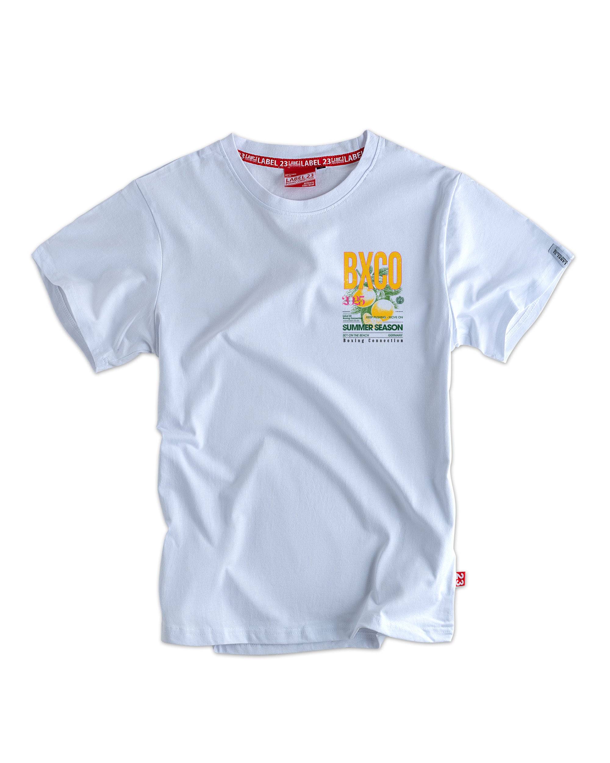 Herren T-Shirt ‚Summer Season BXCO 2025‘ von Label 23 – weißes Streetwear-Shirt aus Baumwolle mit Brustprint, ideal für Sommer und Freizeit