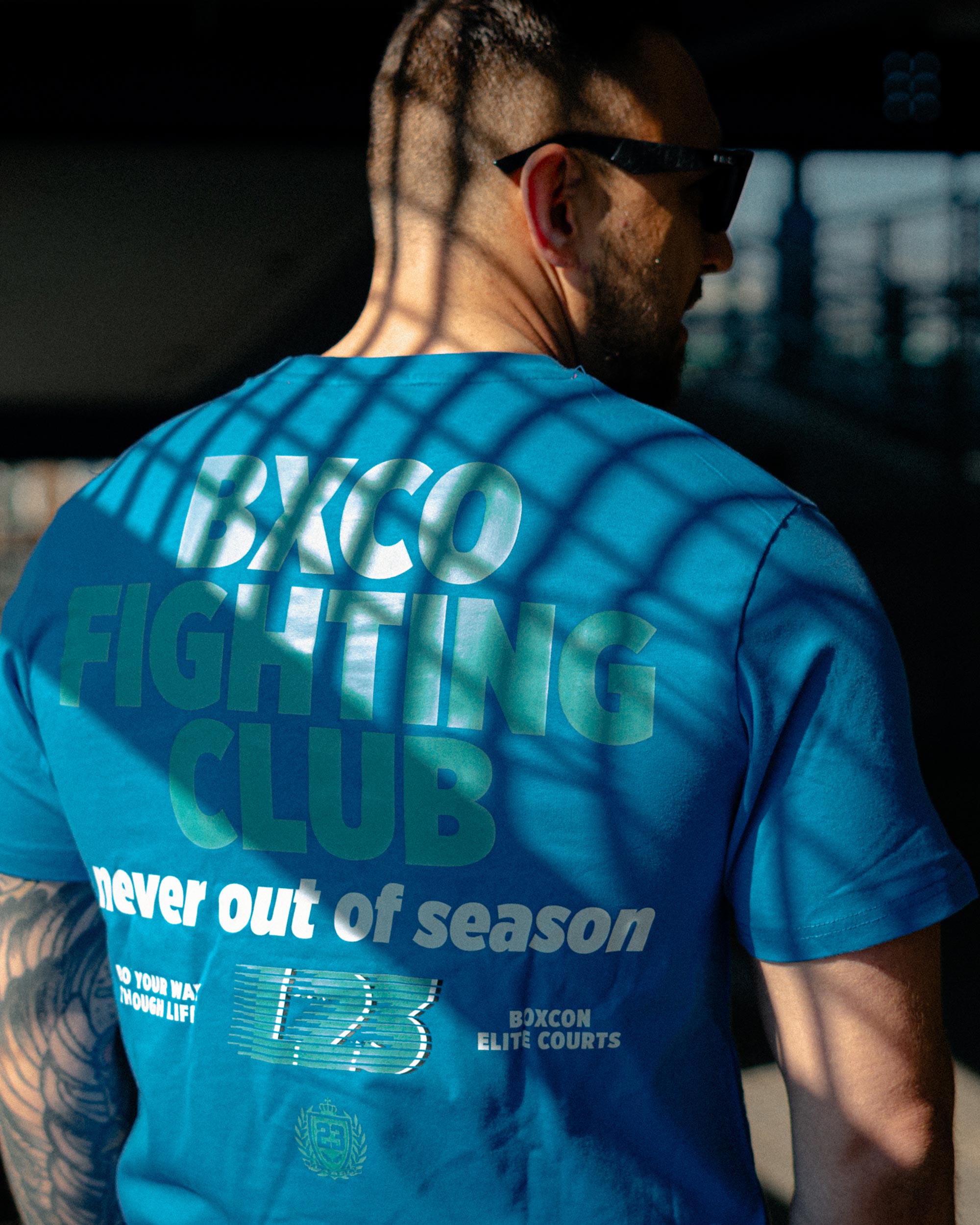Herren T-Shirt Never out of season blau